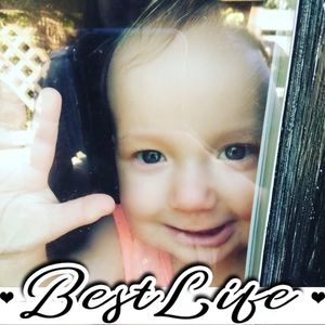 Meet your Posher, Amorah